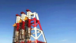 國(guó)內(nèi)首艘深層水泥攪拌船在香港新機(jī)場(chǎng)投入使用