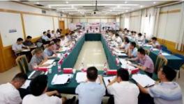 政府領(lǐng)導(dǎo)蒞臨百年華新，表示強力支持企業(yè)發(fā)展